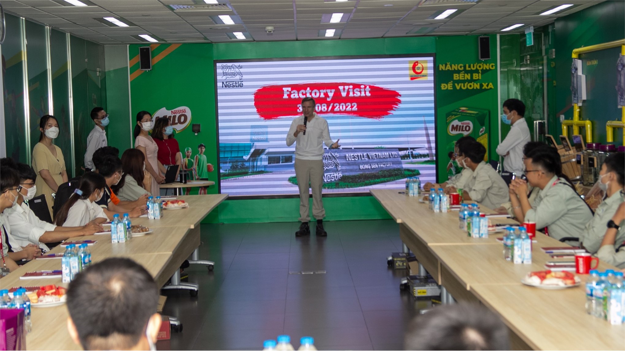 Một ngày trải nghiệm nhà máy Bông Sen (Nestlé VN) của sinh viên Trường Đại học Công nghiệp Hà Nội