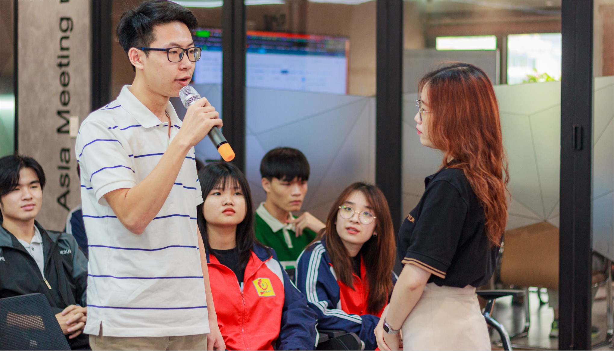 Chương trình tham quan thực tế tại các doanh nghiệp của sinh viên Trường Đại học Công nghiệp Hà Nội